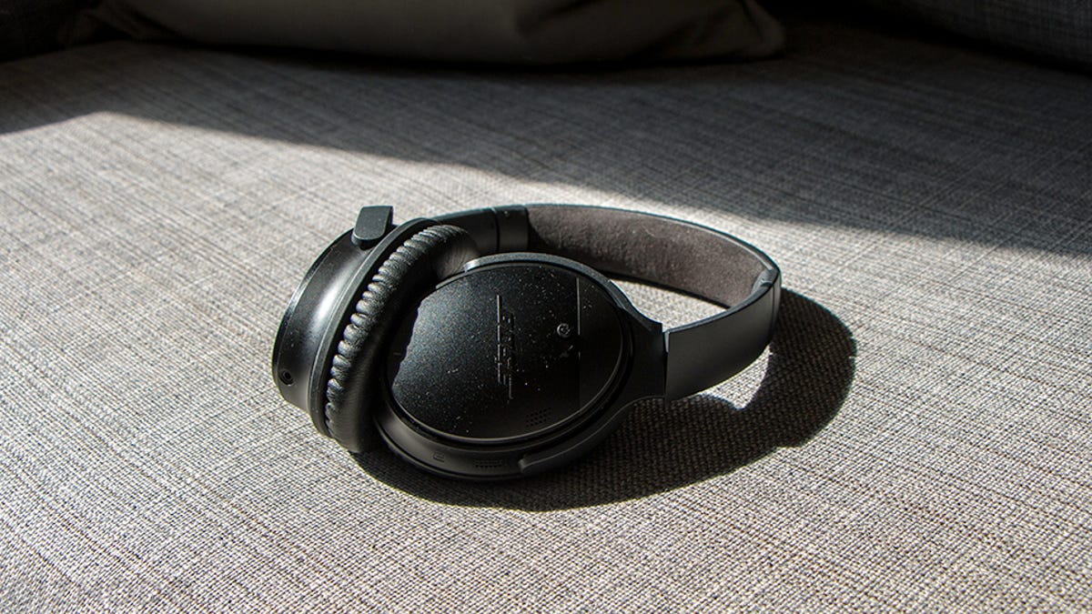 Bose Lets Users QC35 Firmware After Months