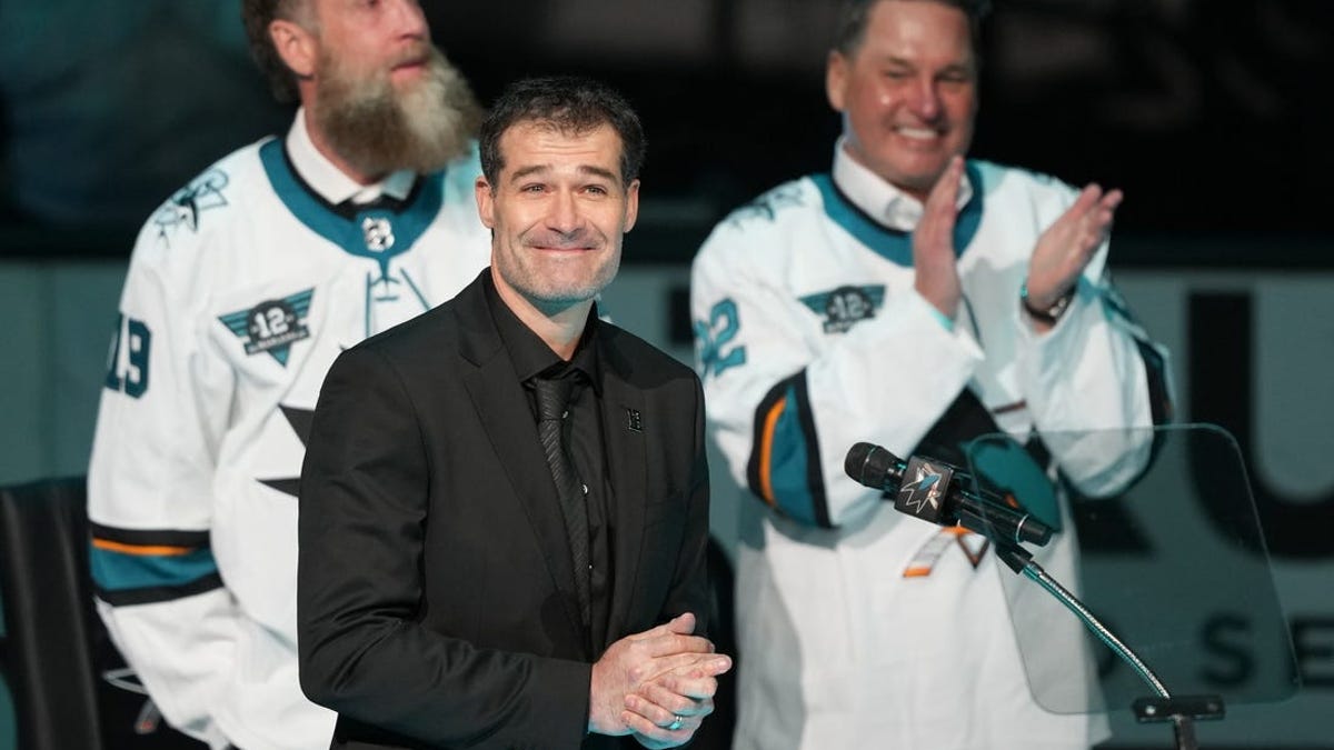 Read more about the article Sharks hire Patrick Marleau in player development role