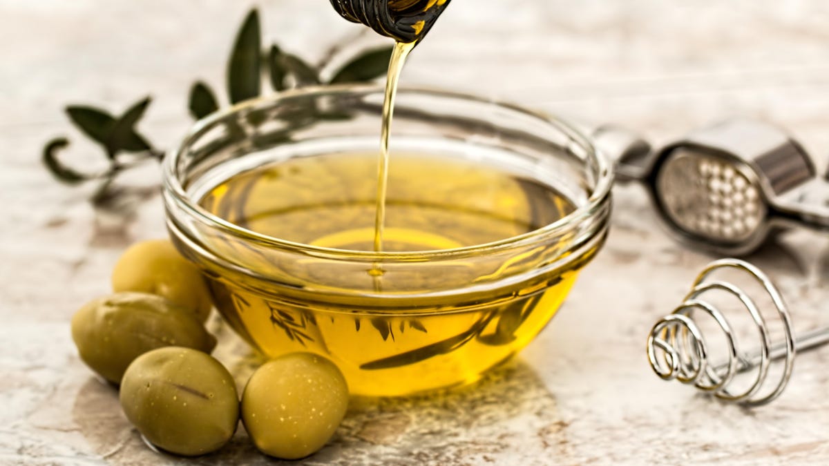 Your 'Olive Oil' Bottle Is Lying to You thumbnail