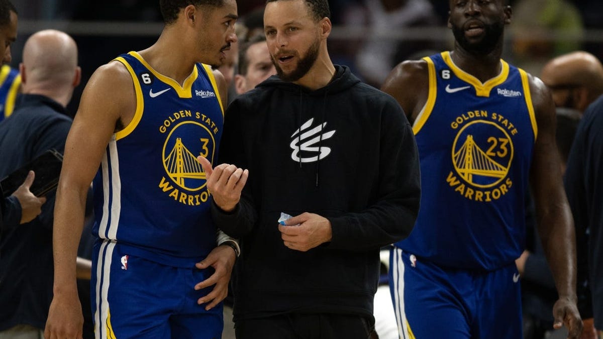 Report: Warriors Target Next Week For Stephen Curry'S Return