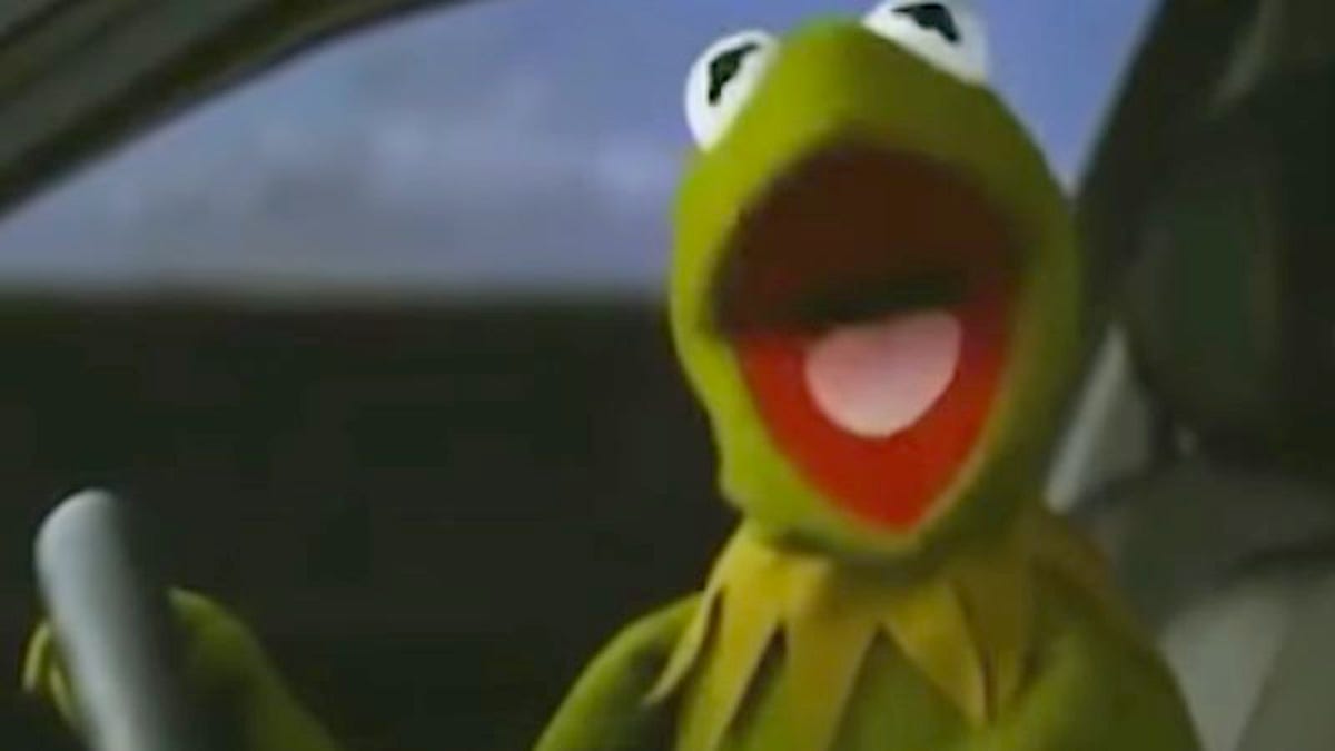 Miss Piggy And Kermit Having Sex - Imagine Muppets having sex with this video of Kermit singing ...