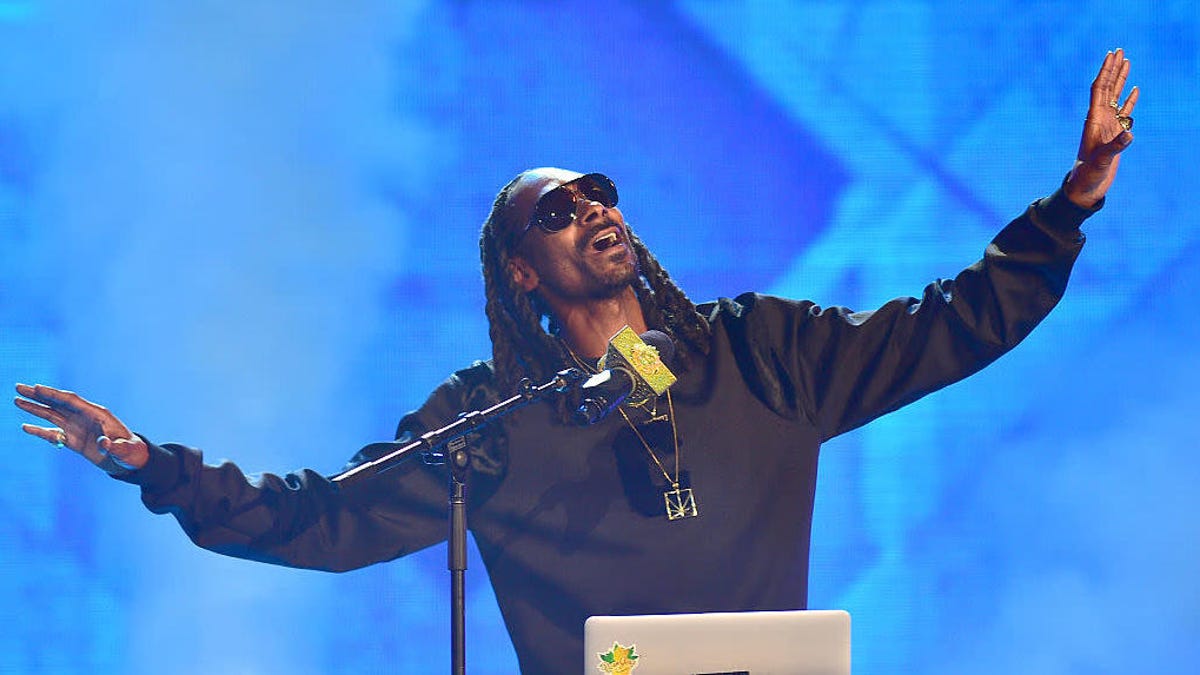 Last Call: Is Snoop Dogg vegan? - The Takeout