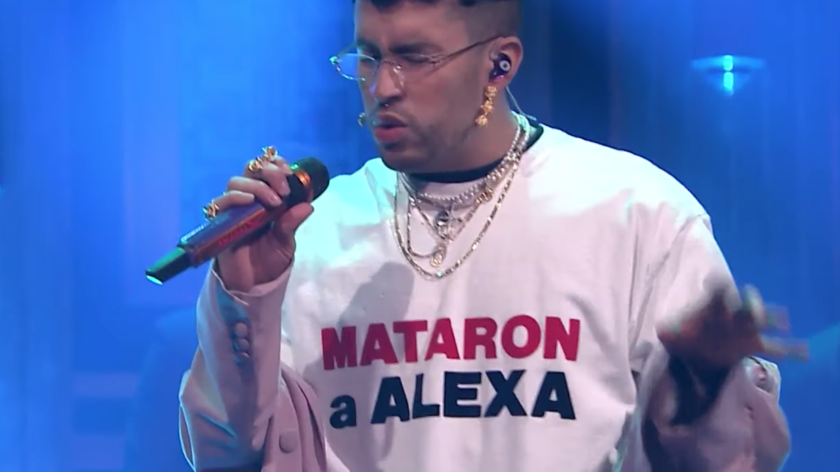 lemmer Spis aftensmad Sociologi Bad Bunny Used His Fallon Performance to Spotlight the Murder of a Puerto  Rican Trans Woman