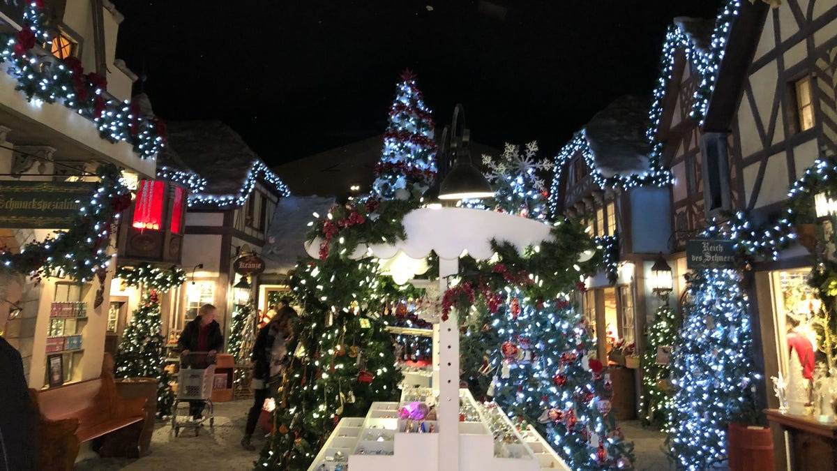 My Dizzying Visit to Christmas at Yankee Candle Village