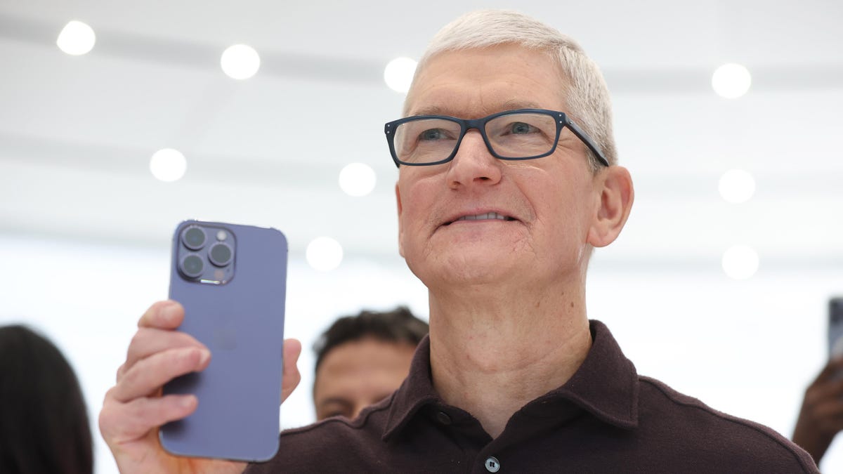 Saudi Arabia Passes Law Requiring USB-C on iPhones, Androids
