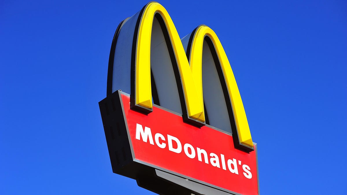 How to Get McDonald’s Double Cheeseburgers for 50 Cents Right Now