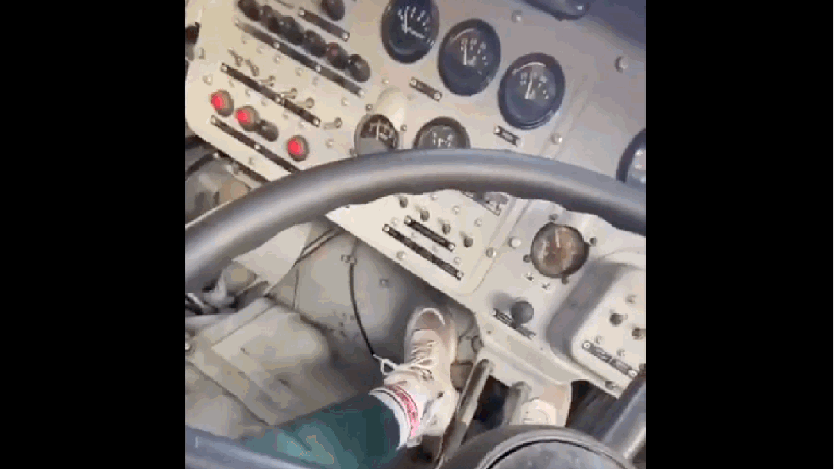 Wie man einen russischen gepanzerten Mannschaftstransportwagen fährt, mit freundlicher Genehmigung eines Auto-Vloggers