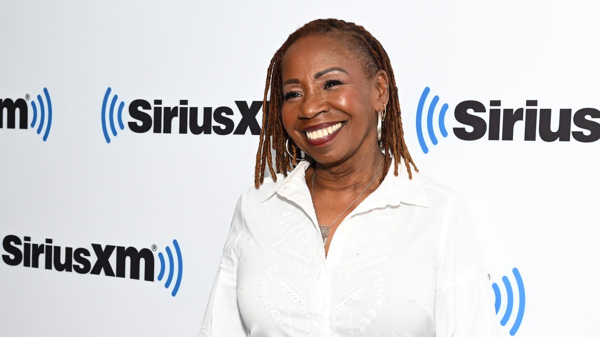 Prayers Up: Iyanla Vanzant Reveals Passing of Youngest Daughter ...