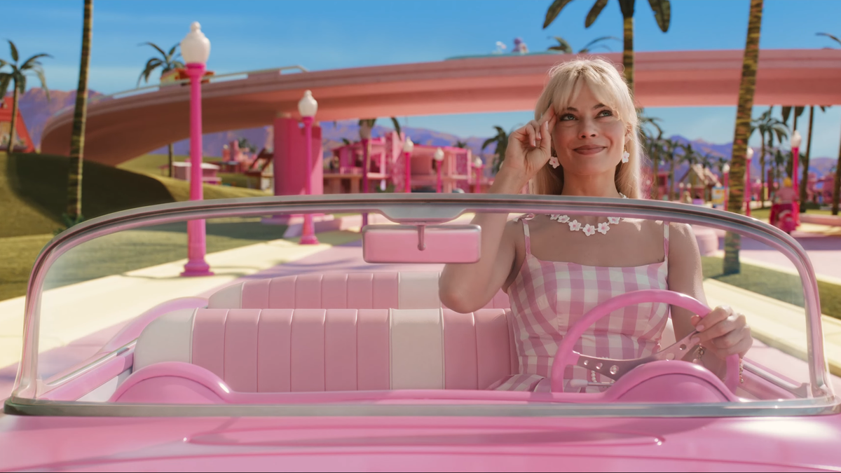 Der neueste Barbie-Filmtrailer zeigt eine pinkfarbene C1 Chevy Corvette EV