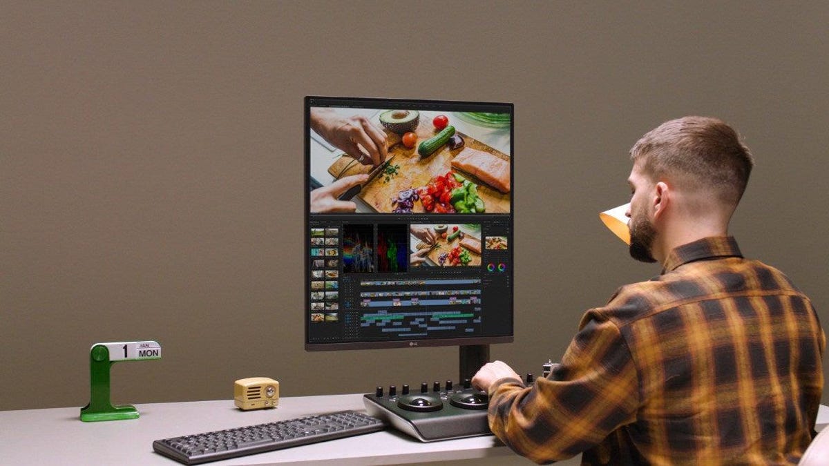 Do You Want a Double-Height Monitor? thumbnail