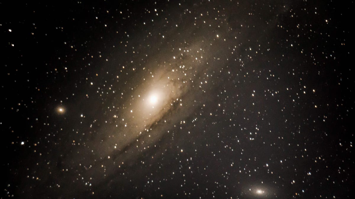 Các nhà vật lý thiên văn có thể đã tìm thấy một lỗ đen khối lượng trung gian trong Thiên hà Tiên nữ