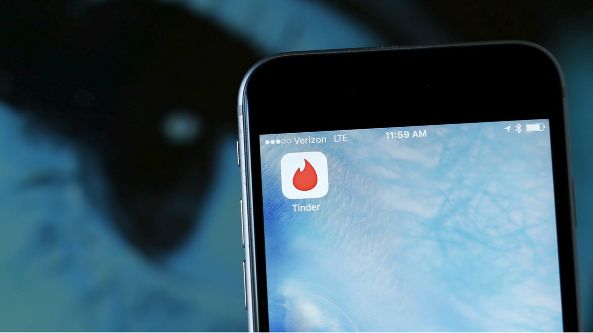 Tinder has pulled a video clip that some Asian men say makes them ... - Quartz