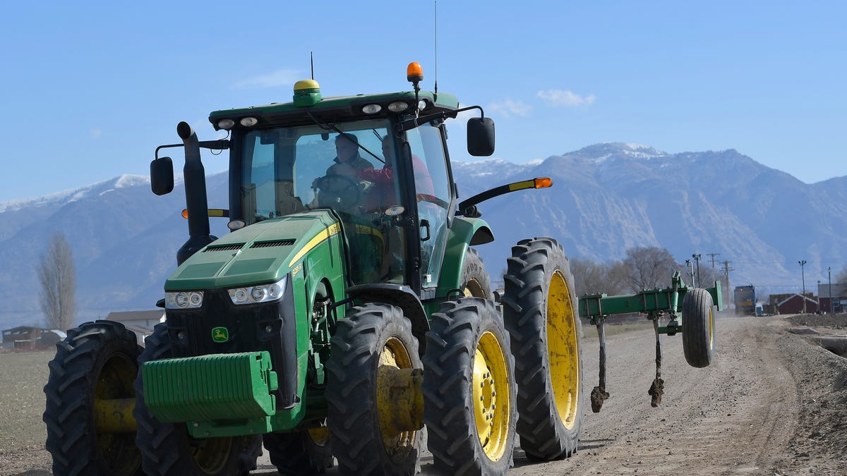 Werknemers van John Deere staan ​​op het punt te staken