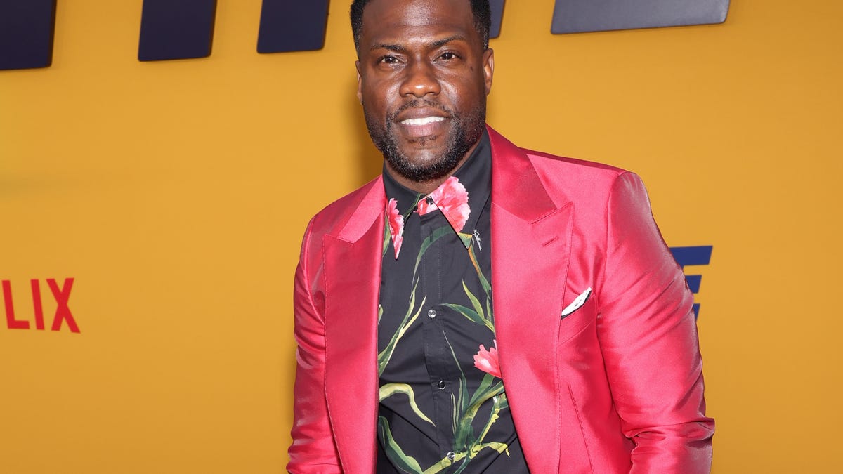 Kevin Hart Is ‘Dumbest Man Alive’ After Race Against NFL Star Lands Him
