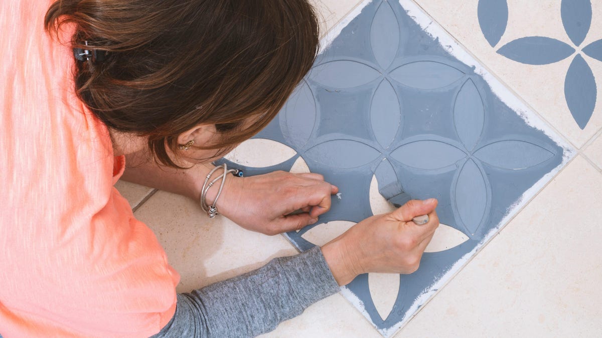 Paint a Stenciled Pattern Onto That Old Concrete Patio