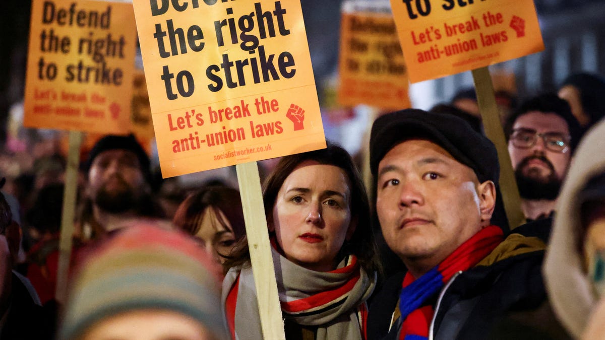 Hundreds of thousands of UK workers will strike in response to new labor law