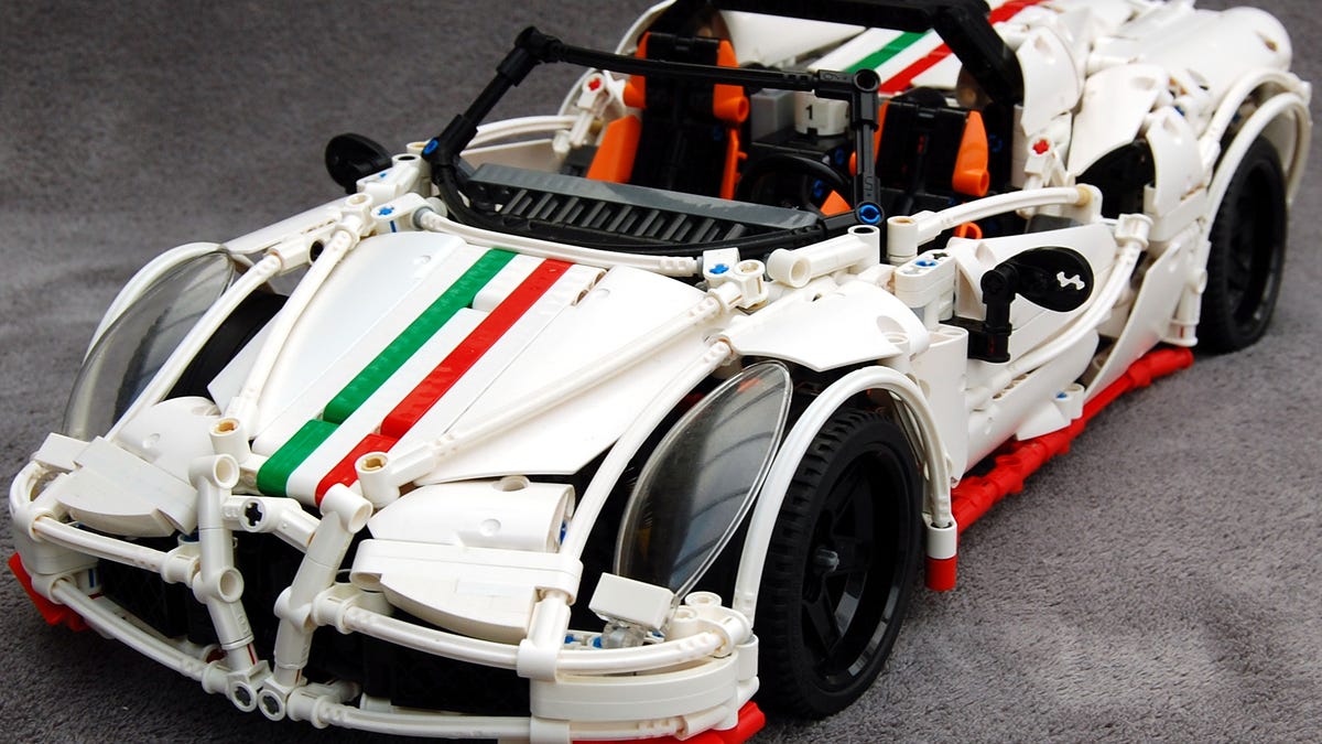 This Lego Alfa Romeo 4c Spider Even Has A Flappy Gearbox