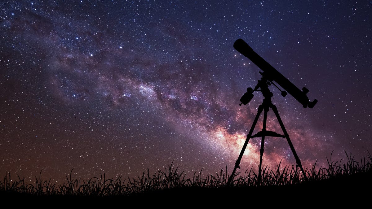 Catch a rare conjunction with three planets all weekend