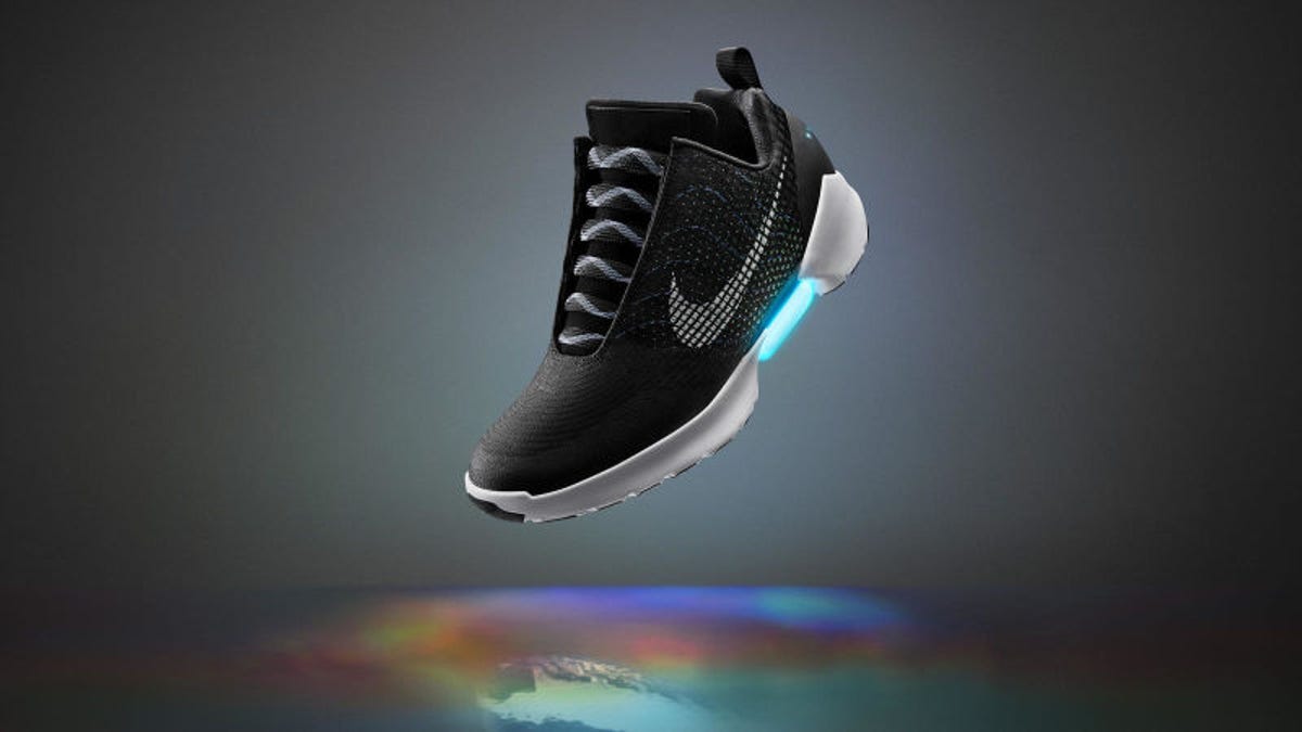 Nike lanzará en 2019 unas zapatillas que se atan solas como en Back to the  Future a un precio asequible