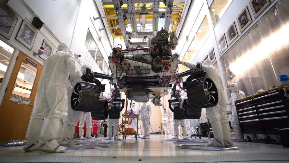 Major Milestone Reached as NASA’s Mars 2020 Rover Stands on All Six Wheels