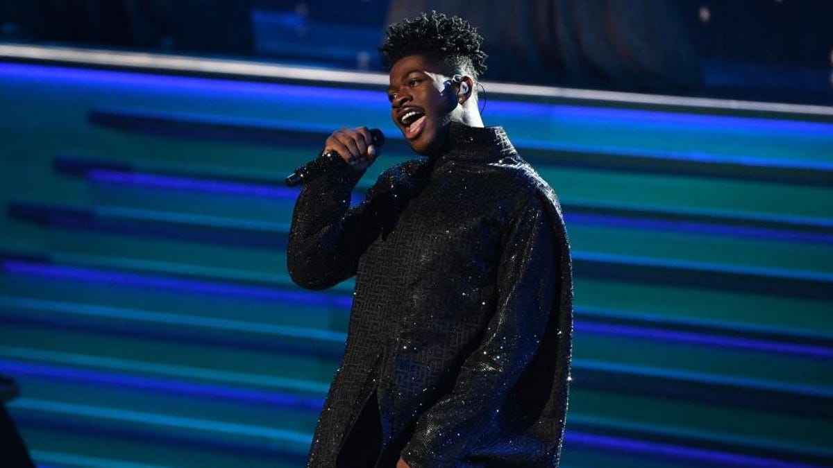 Lil Nas X sends homophobes pizza, declares crush on one of them