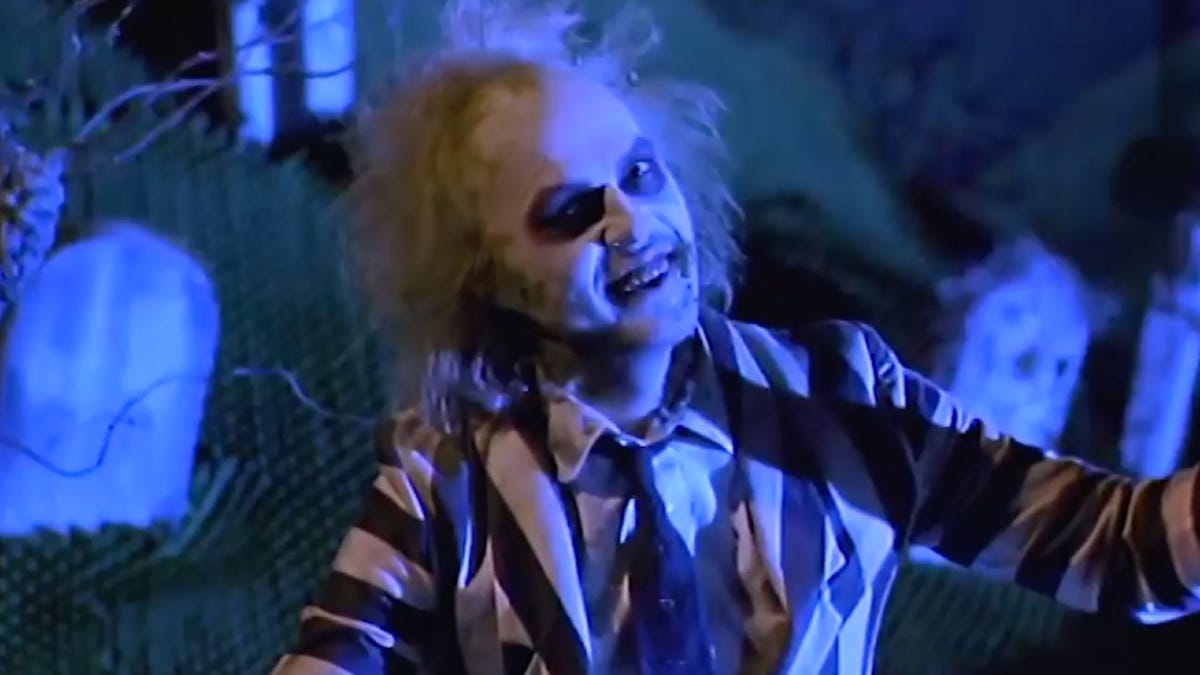 The Beetlejuice Sequel Isn't Dead, But It Isn't Alive Either