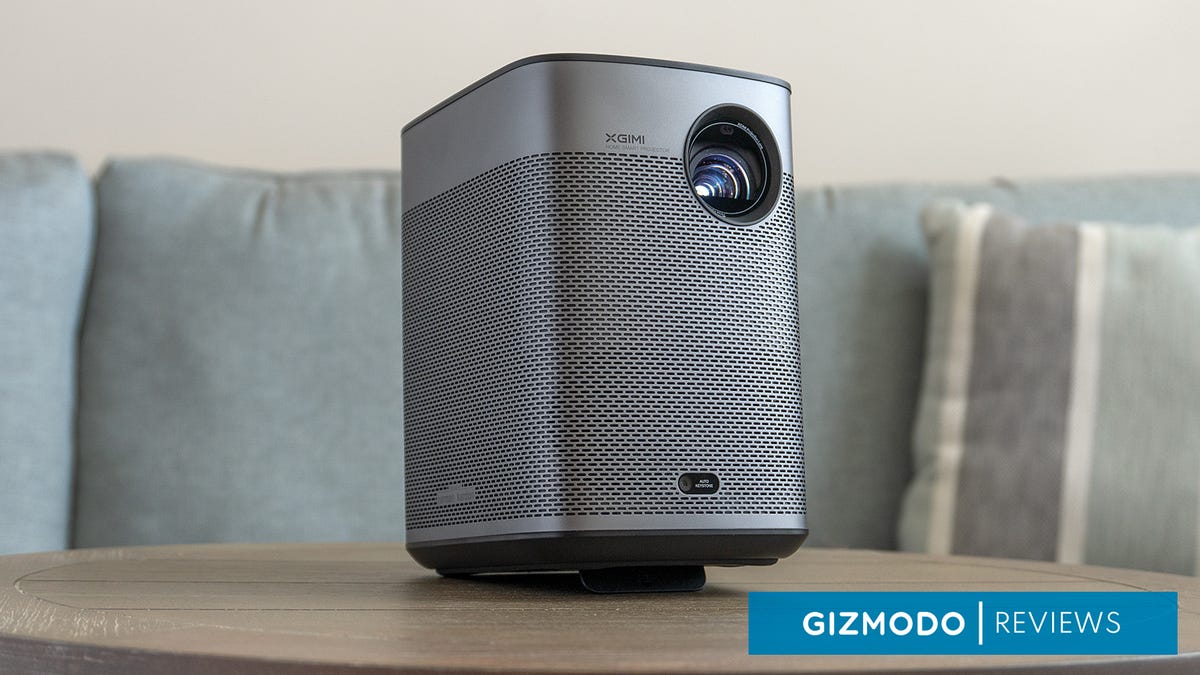 Rechargeable XGIMI Halo+ Portable Projector Review: Poor Battery