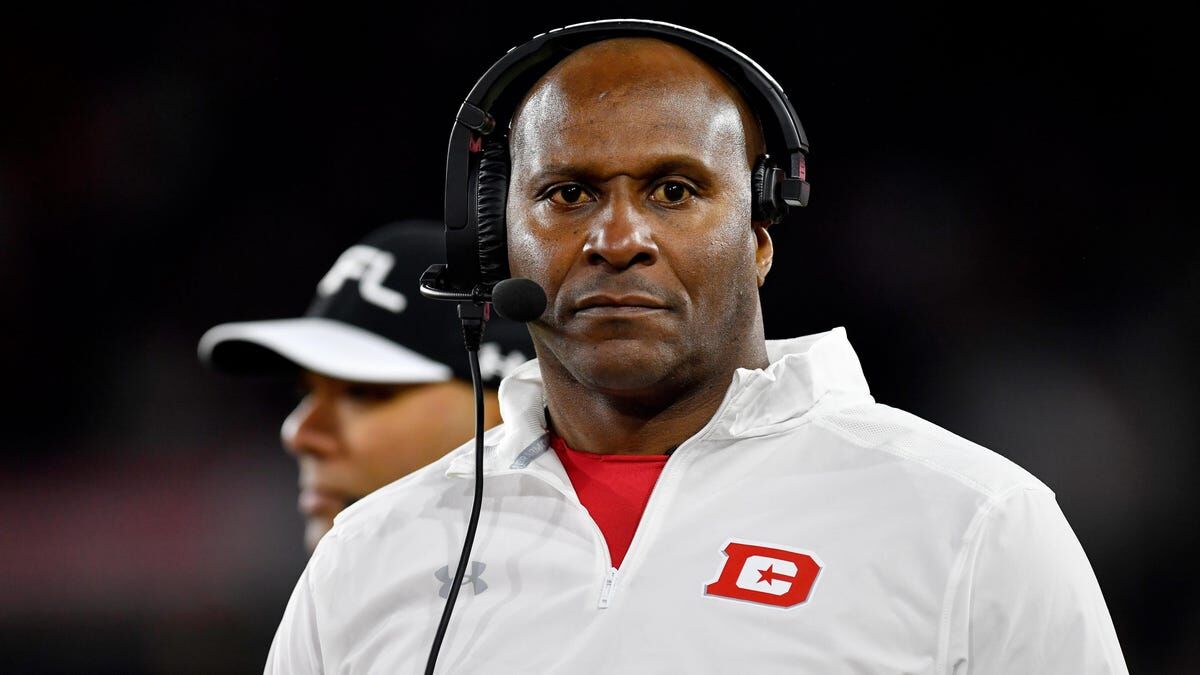 Every Black football coach should be rooting for Reggie Barlow in the