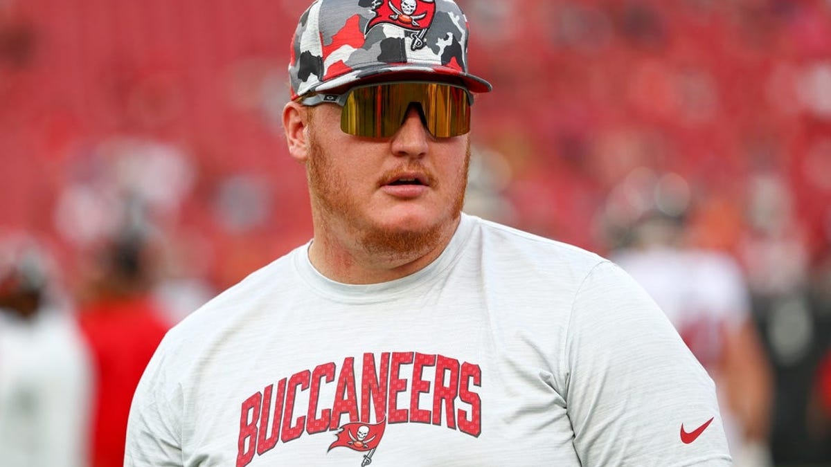 Bucs place C Ryan Jensen (knee) on season-ending IR