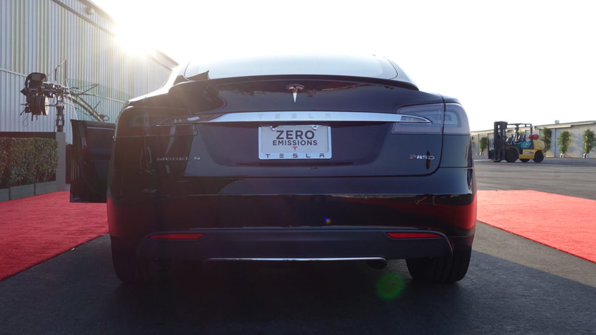 The 691 Horsepower Tesla Model S P85d Does 0 60 In 32 Seconds