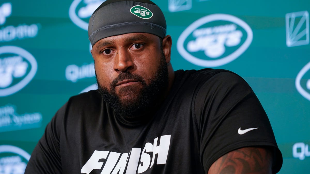 The New York Jets O-Line needs to block for whoever is at QB