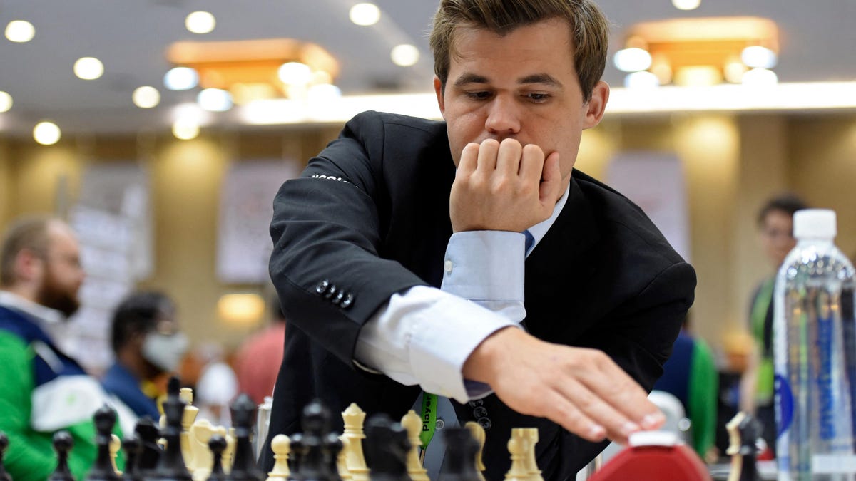 Grandmaster Carlsen Digs Deeper Trench Over Online Chess Cheating Debacle - Gizmodo