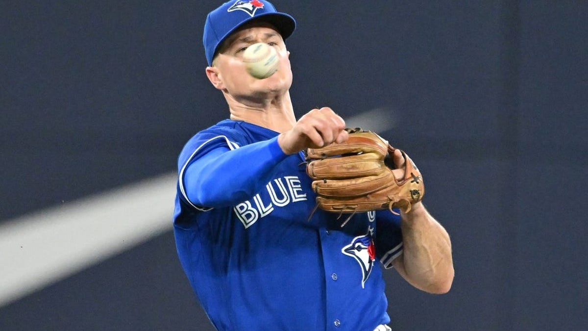Blue Jays third baseman Matt Chapman returns to game lineup after finger  injury 