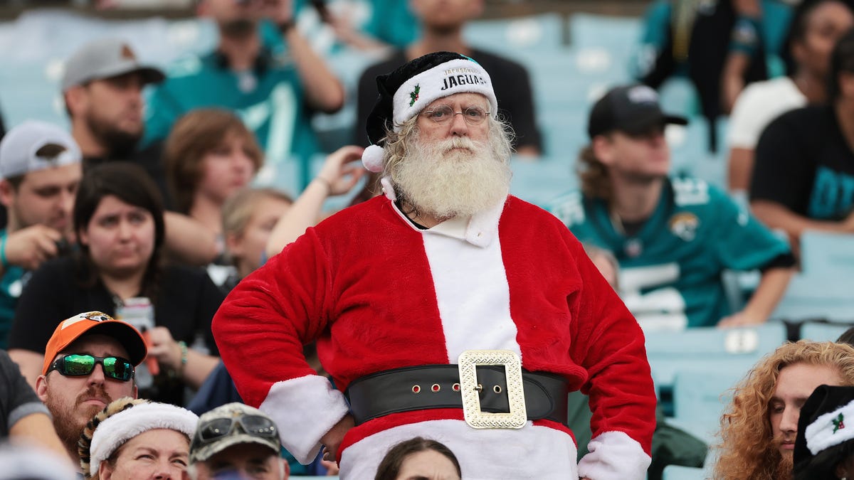 It’ll be the NBA vs. the NFL on Christmas Day