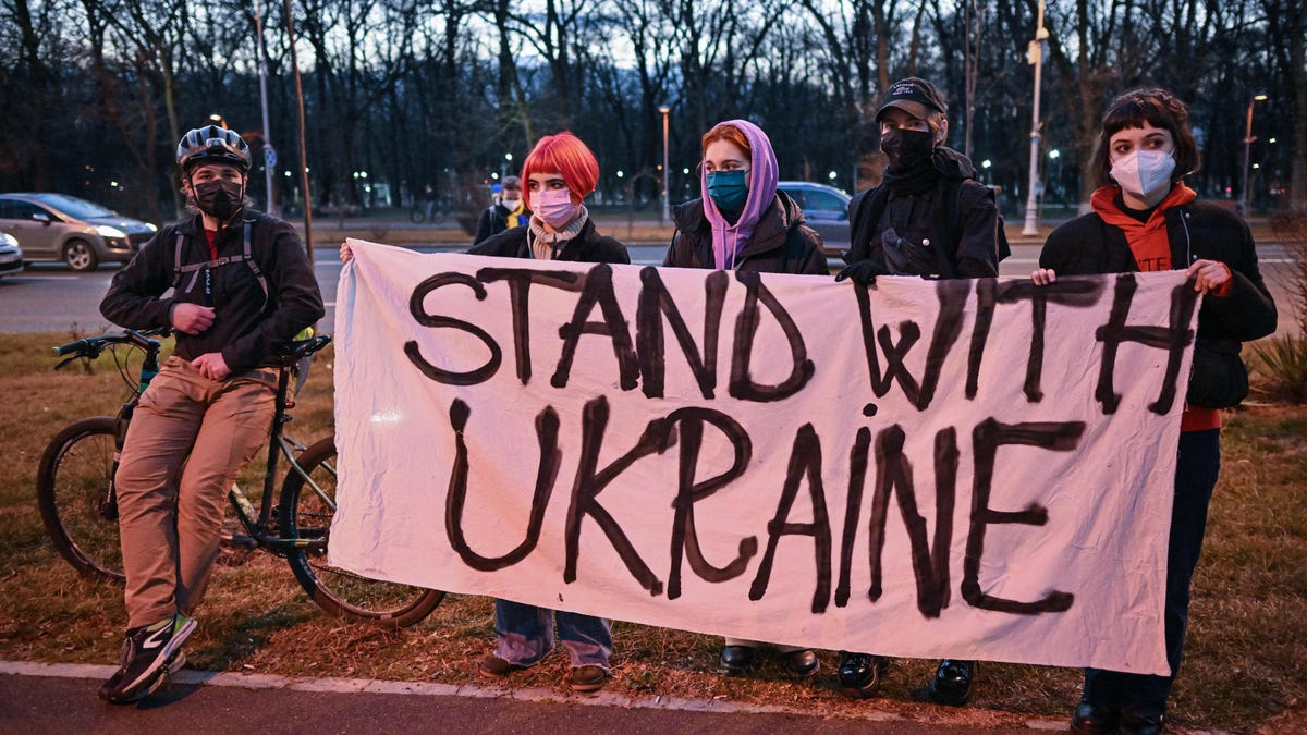 How to Talk to Kids and Teens About the Crisis in Ukraine