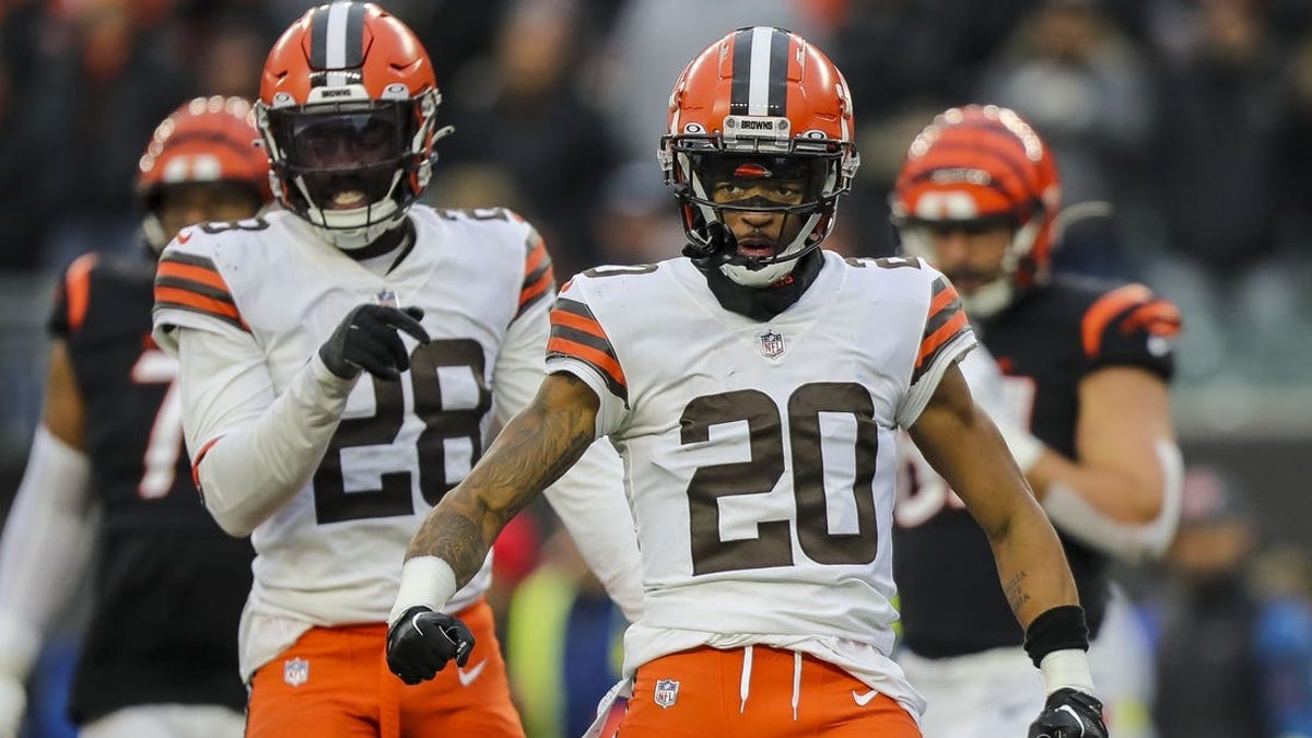 Reports: 2 Browns players held at gunpoint in robbery