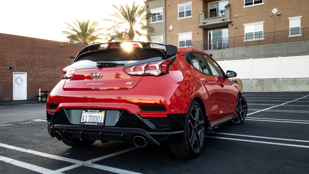 Why Pick A 2019 Hyundai Veloster N Over A Civic Type R Gti