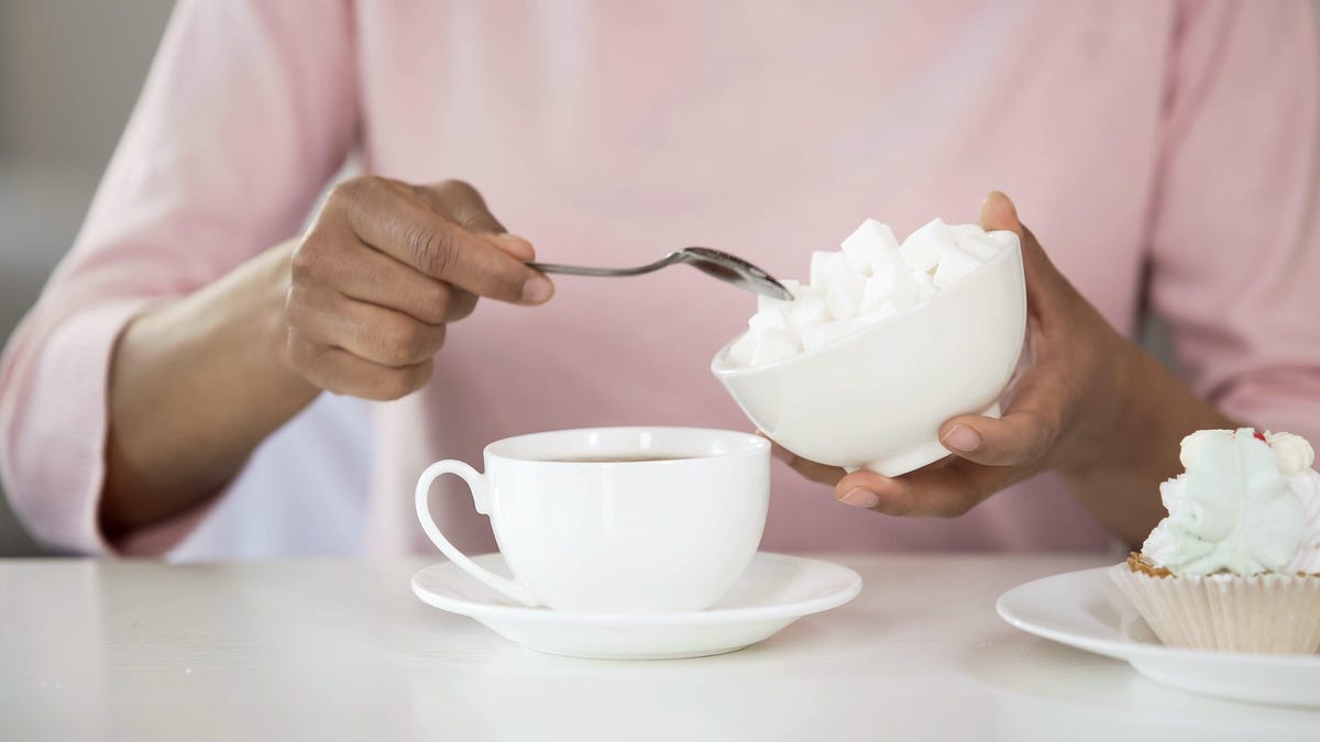 can you add sugar to coffee before brewing