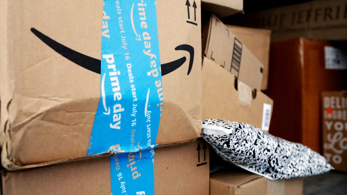 Amazon Yanks Auschwitz-Themed Tree Ornaments From Its Marketplace