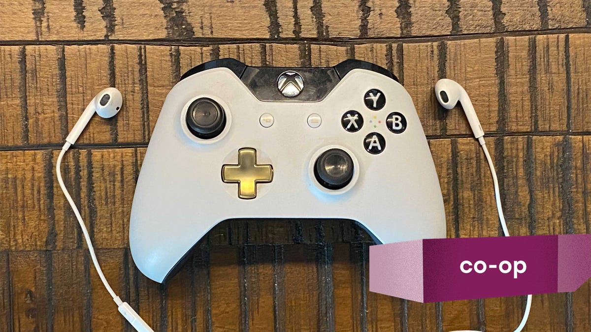 What Are the Best Video Games to Play While Listening to a Podcast or