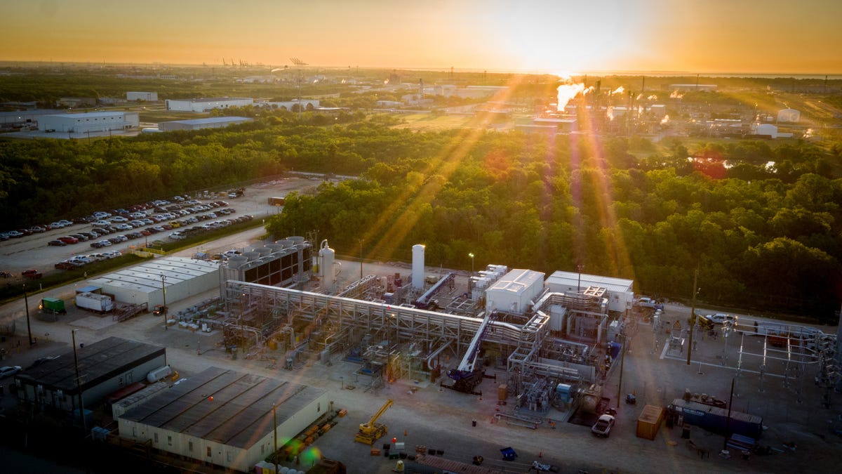 Big Oil is investing to scale up the world’s first zero-emissions fossil-fuel plant