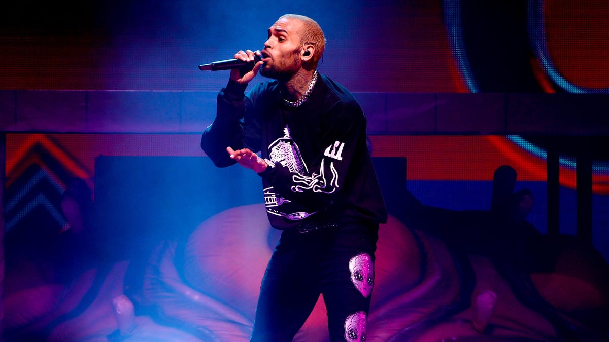 American Music Awards Producers Respond To Cancellation Of Chris Brown