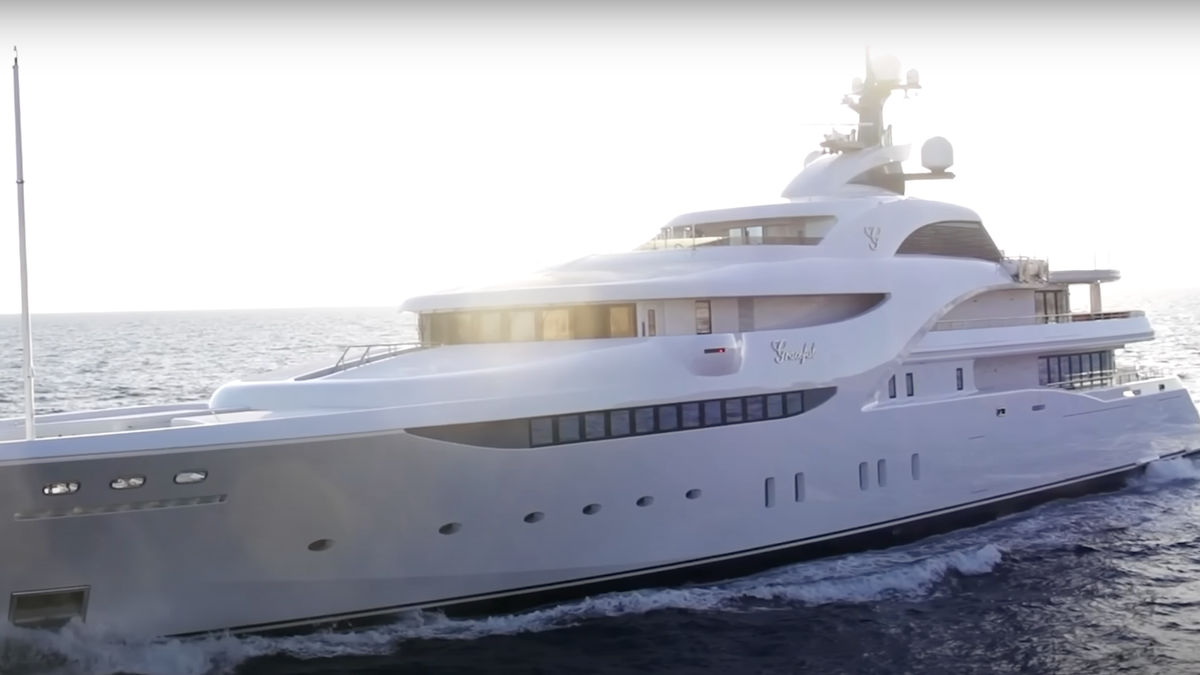 Take A Tour Of Vladimir Putin’s $100M Superyacht