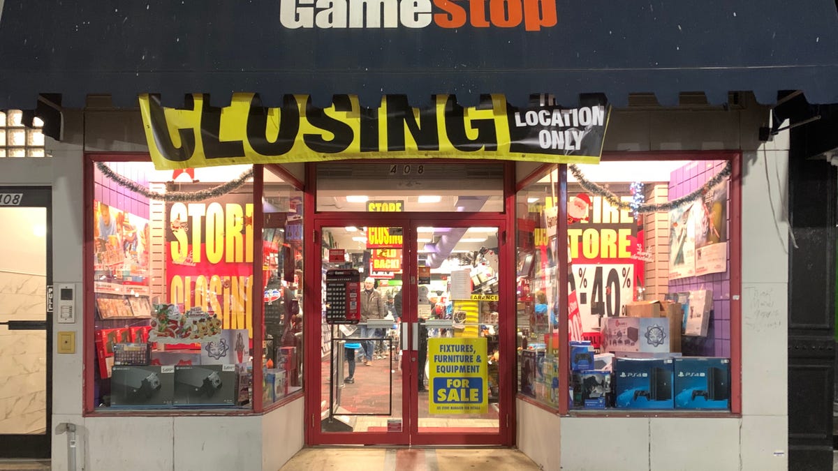 Điều gì khiến GameStop trở nên điên cuồng khi giao dịch chứng khoán?