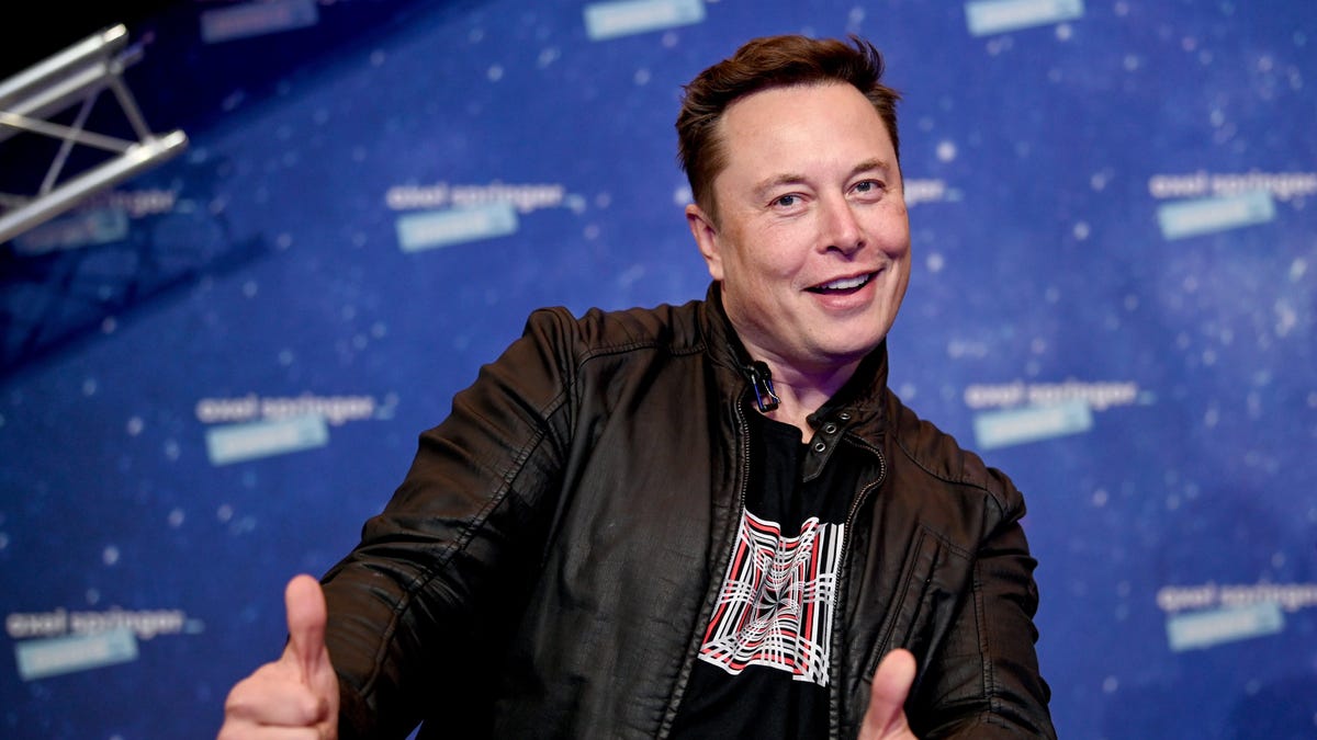 Elon Musk Buys Huge Stake in His Favorite Cursed Toy, Twitter