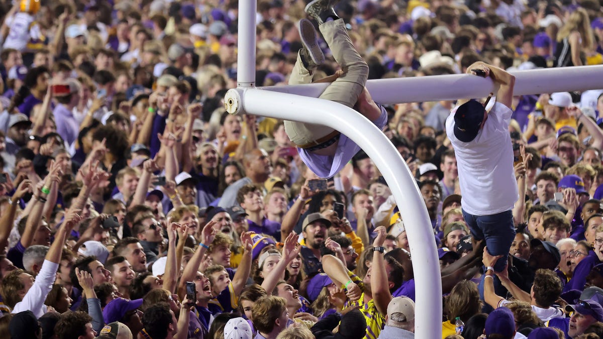LSU football made sure its goal posts stayed put