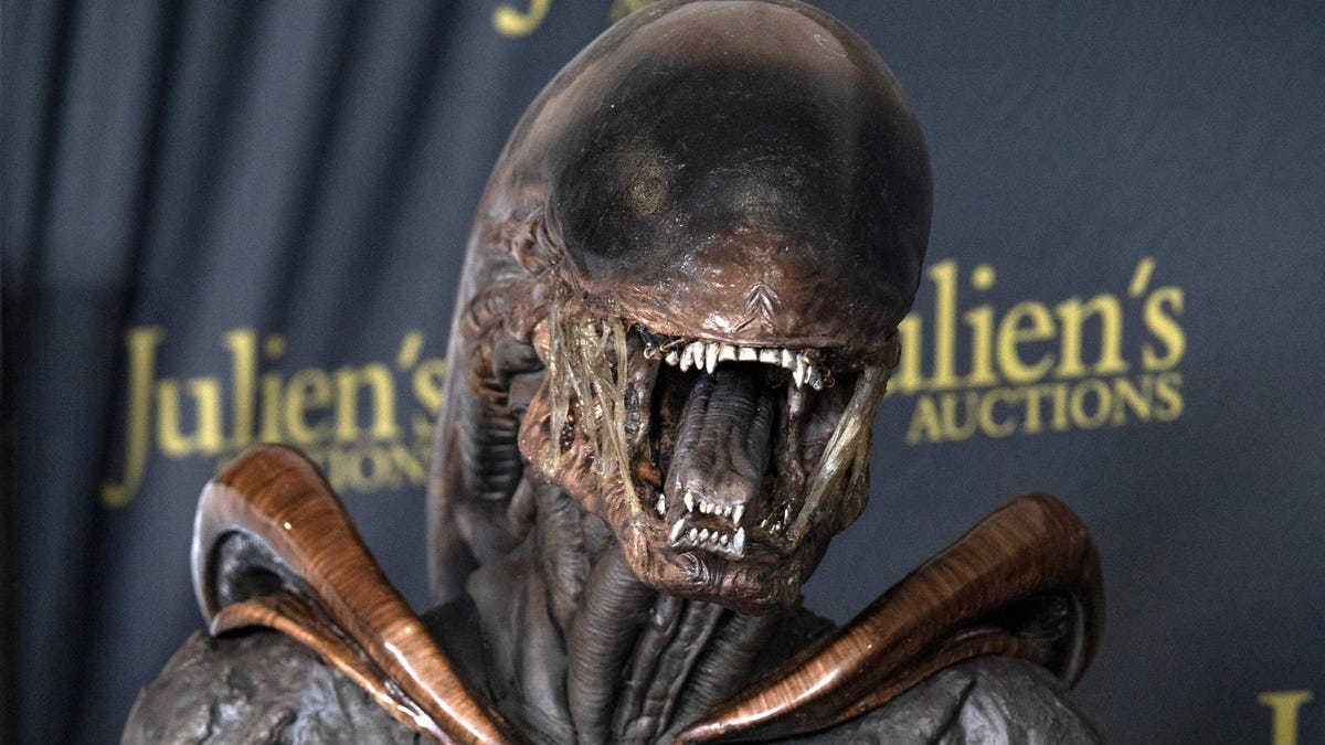 Don't Breathe's Fede Álvarez to direct an Alien reboot for Hulu