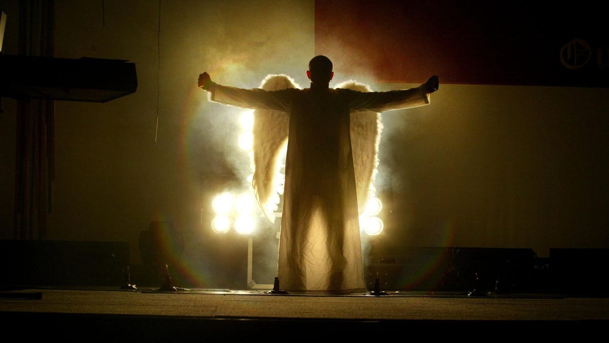 Hillsong: A Megachurch Exposed' Discovery+ Docuseries Review