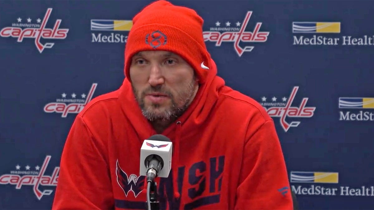 Ovechkin ‘calls for peace’ but fails to denounce Putin’s invasion of Ukraine