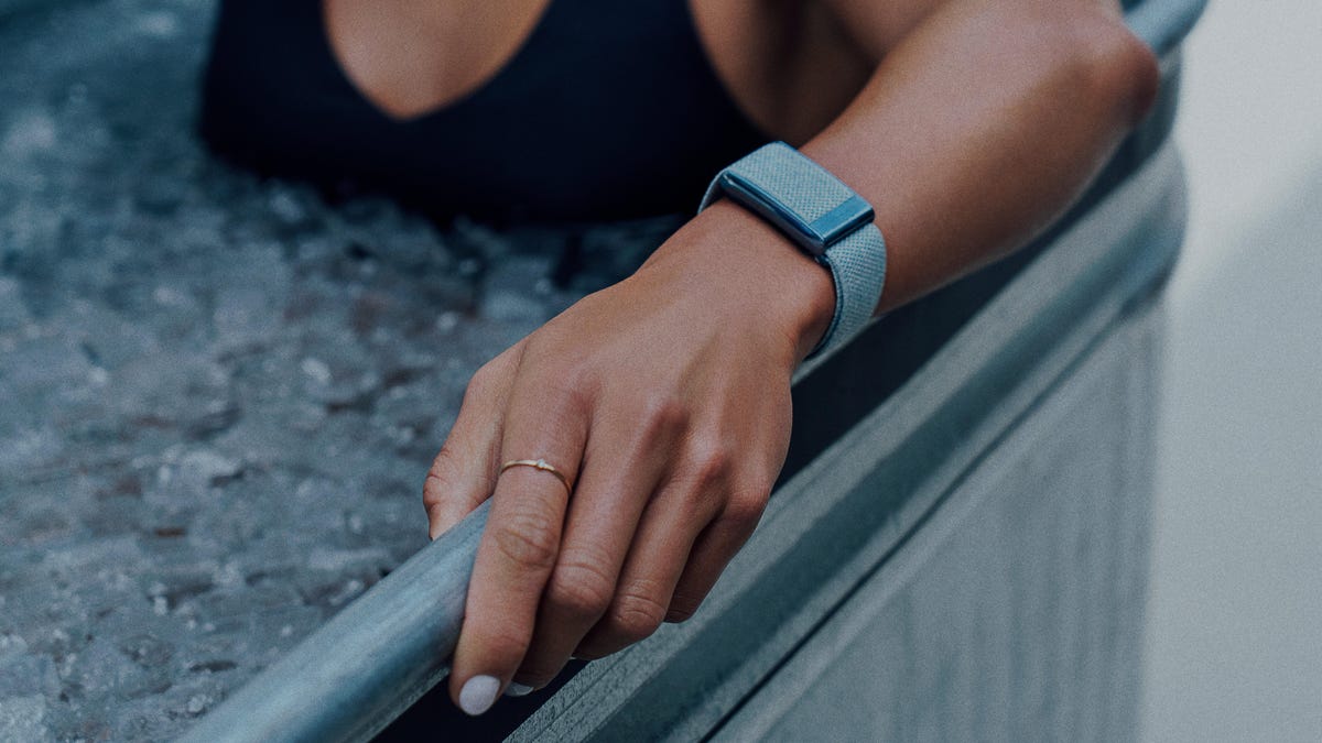 Whoop recovery tracker is getting smarter and more “portable”